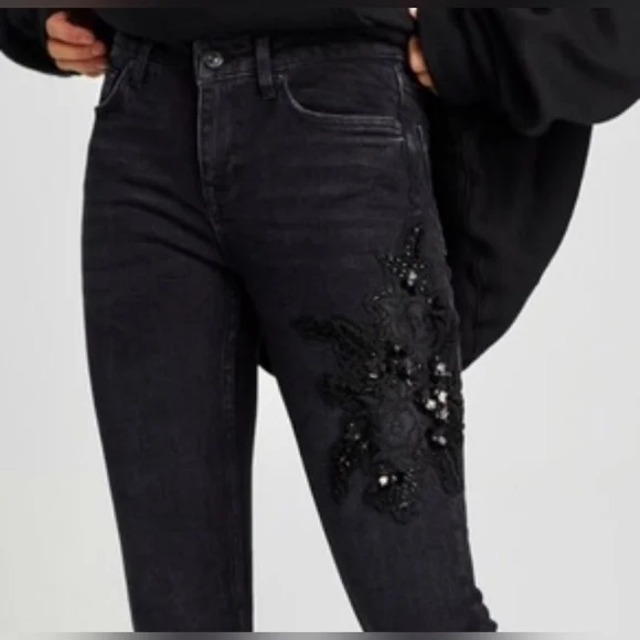 Zara Denim with Embroidered flower and Beads Jeans Size 6 - Picture 13 of 16